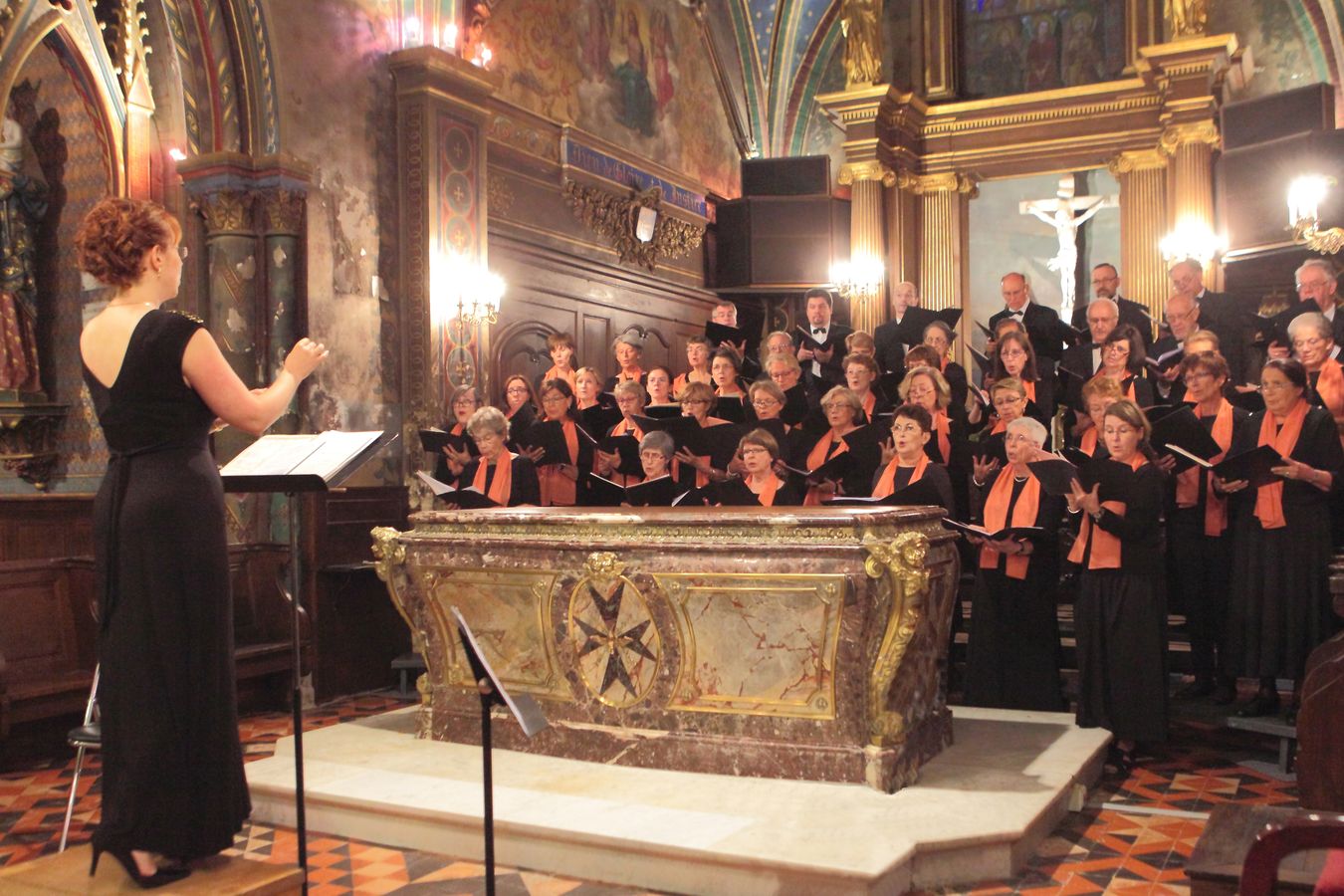 Pascale Senault-Pfender, professeur de piano et d'orgue, organiste, Maître de chapelle, chef de chœur et compositeur